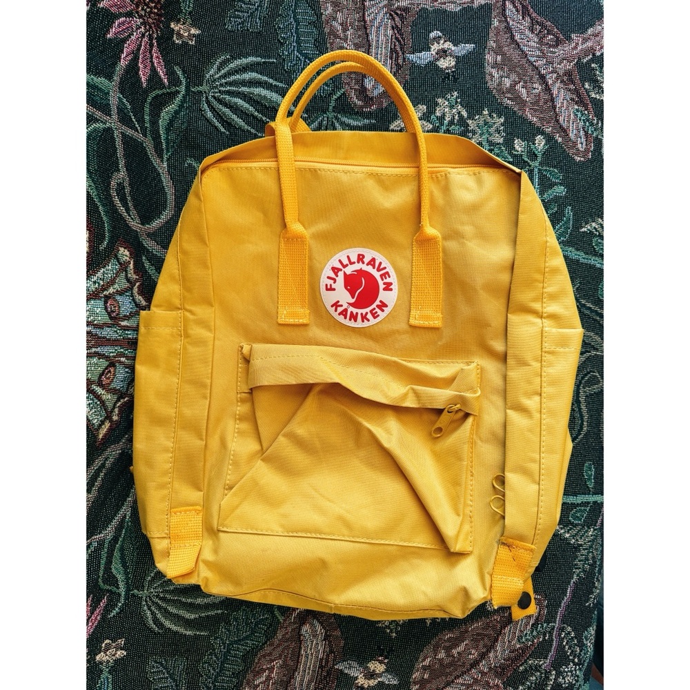 Fjällräven Kånken Yellow Backpack